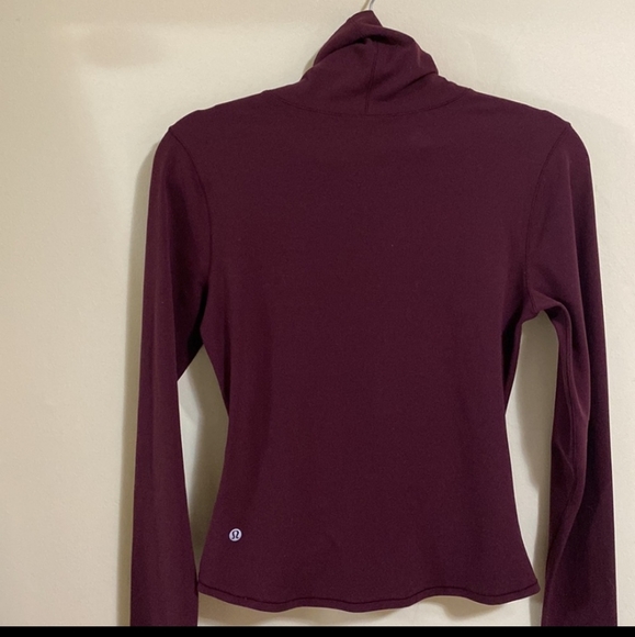 Lululemon top - Picture 5 of 5